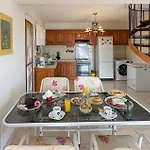 In Korfos, Korinthos