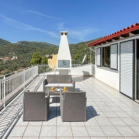 In Korfos, Korinthos *