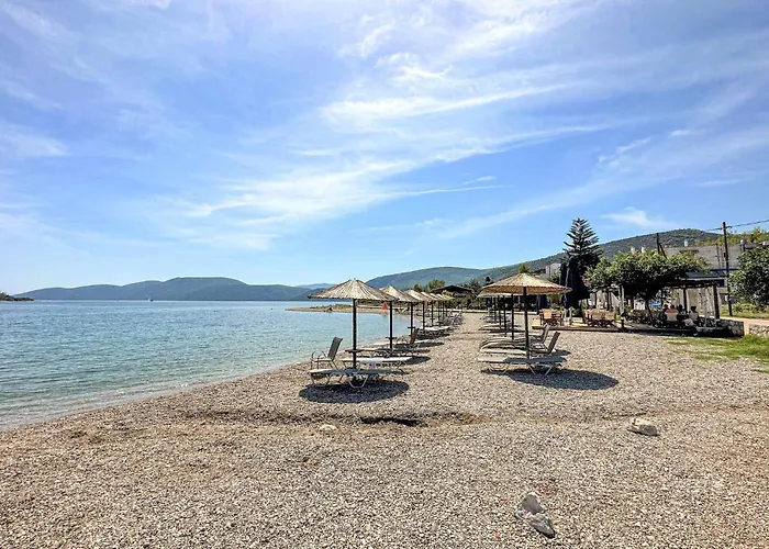 In Korfos, Korinthos *